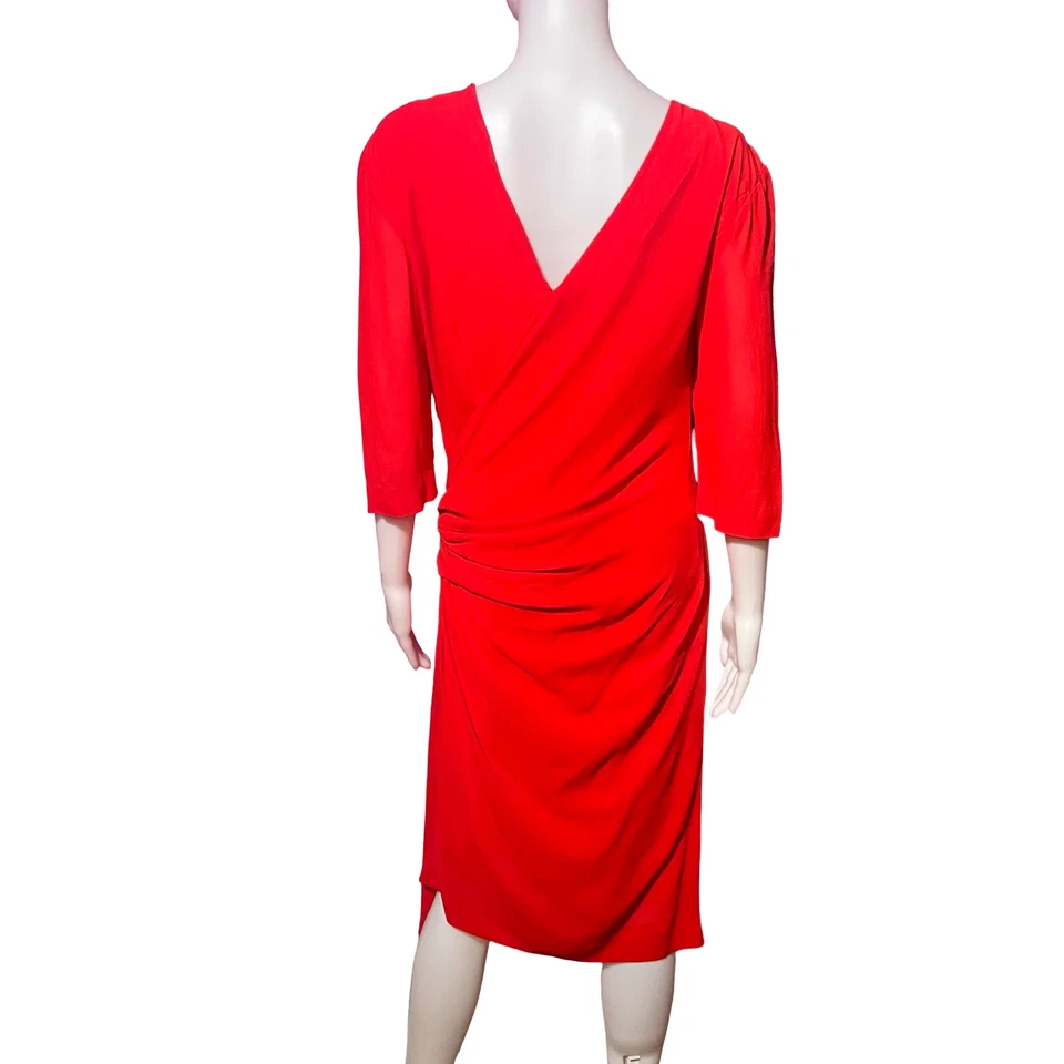 Vestido estilo envolvente de seda rojo Pierre Balmain vintage años 80 talla pequeña Foto 2 de 4