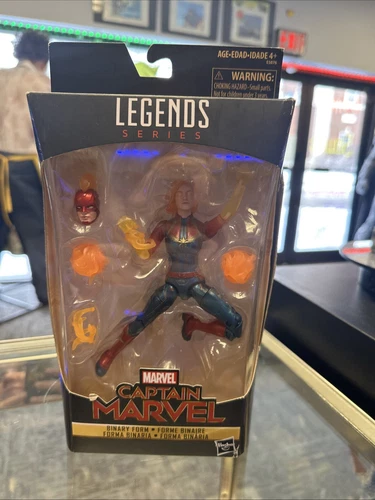 Figura de acción Hasbro Marvel Legends CAPTAIN MARVEL FORMA BINARIA 6" pulgadas