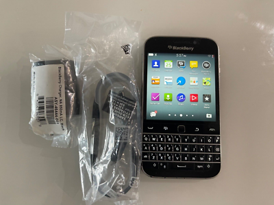 BlackBerry Classic SQC100-4 - 16GB - Black (Unlocked) (Single SIM
