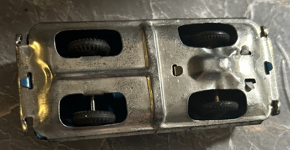 車掌車3色セット 1961 Ford #82 RALLY RACE CAR 10.5