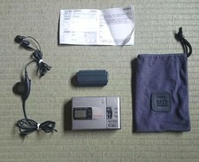 SONY MZ-R30 Portable Minidisc Recorder MD Walkman Silver Digital MEGA BASS