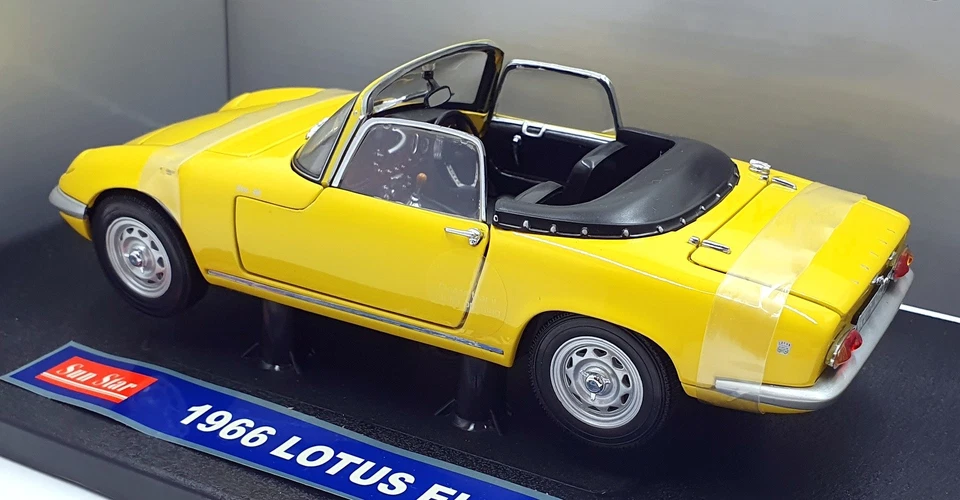 Sun Star 1/18 Scale Diecast 4052 - 1966 Lotus Elan S3 Open Convertible Yellow - Image 2 of 4