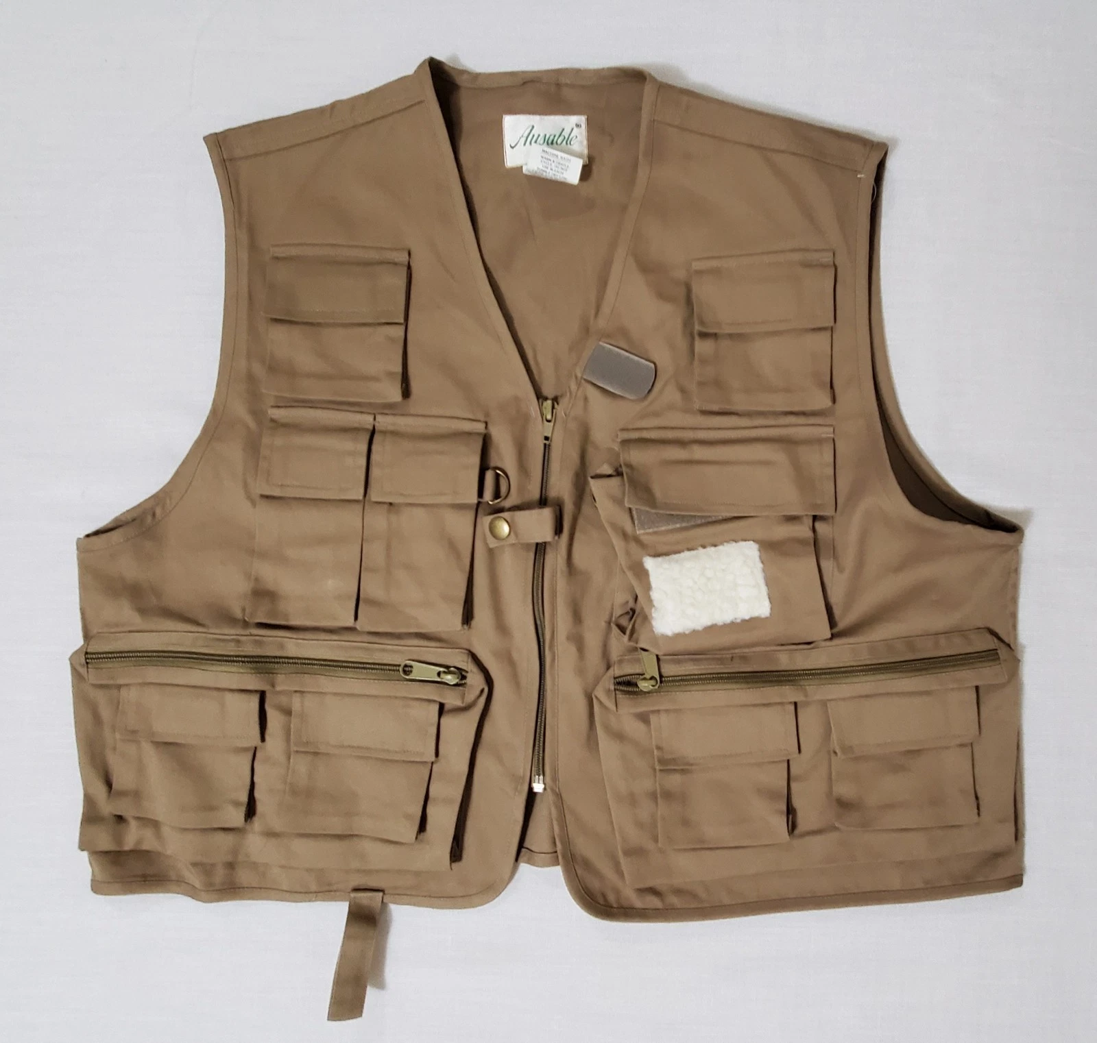 Fishing Vest Mens L Ausable Tan Multi Pocket Utility Fly Khaki Outdoors *Flaws