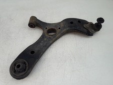 Triangle de suspension Toyota PRIUS