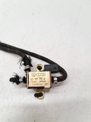 Audi A3 S3 8L 2000 Diesel 66kW Turbolader Druckwandler Magnetventil 028906283J