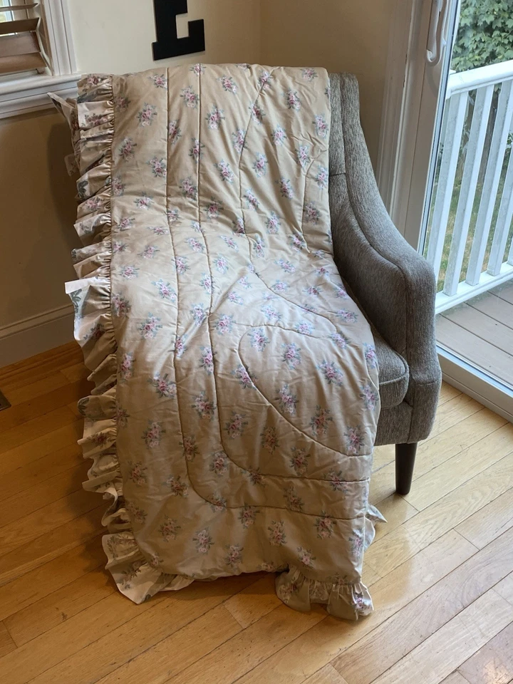 Laura Ashley 被子 Isabelle 花卉条纹荷叶边棕褐色白色 尺寸 全 Vtg 美国 — 第 2/4 张图片
