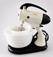 Vintage 1950s Sunbeam Mixmaster Model 10 Stand Mixer (10 Speed) Works Great!