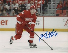 Detroit Red Wings Anthony Mantha Autographed Signed 8x10 Photo COA