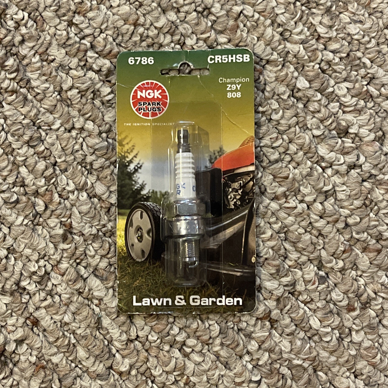 NGK CR5HSB BLYB Lawn and Garden Spark Plug 6786 NEW SEALED Replaces Champion Z9Y