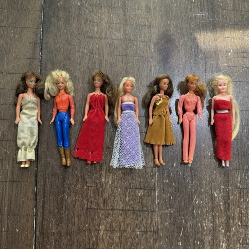 Vtg 1981 Kenner Glamour Gals Mini Doll Lot of 7 CPG Hong Kong Assorted Outfits - product listing photo