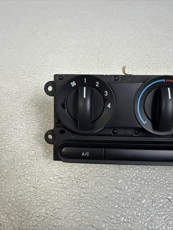 04-08 Ford F-150 unidad de temperatura de control de clima calefacción aire acondicionado fabricante de equipos originales Foto 2 de 4