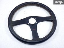 Volante MOMO in vera pelle universale 350 mm 3 razze punto nero rosso