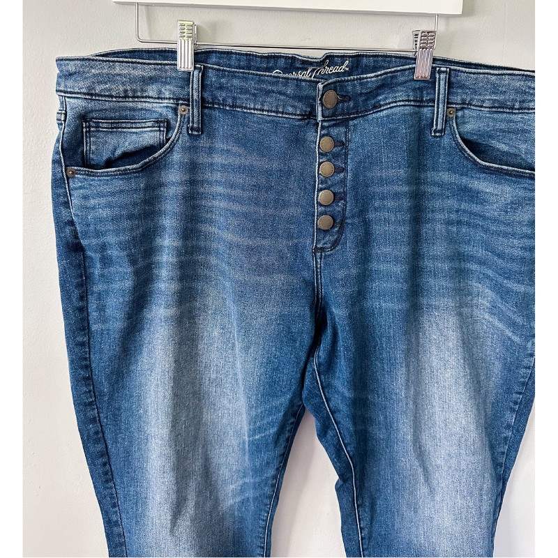 Universal Thread Cropped Jeans - Plus Size 22W - image 2