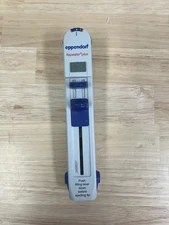 Eppendorf Repeater Plus Multi-Dispenser Pipette  pipet repeating  syringe