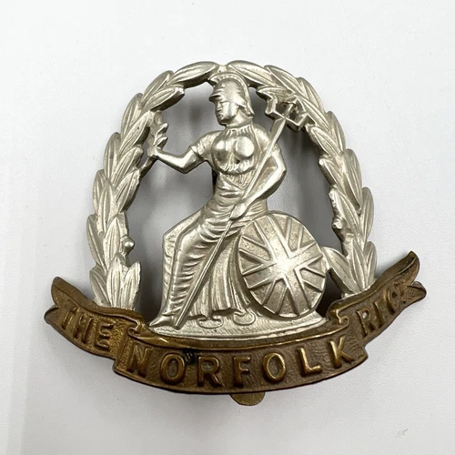 Genuine WW1 The Norfolk Regiment Cap Badge