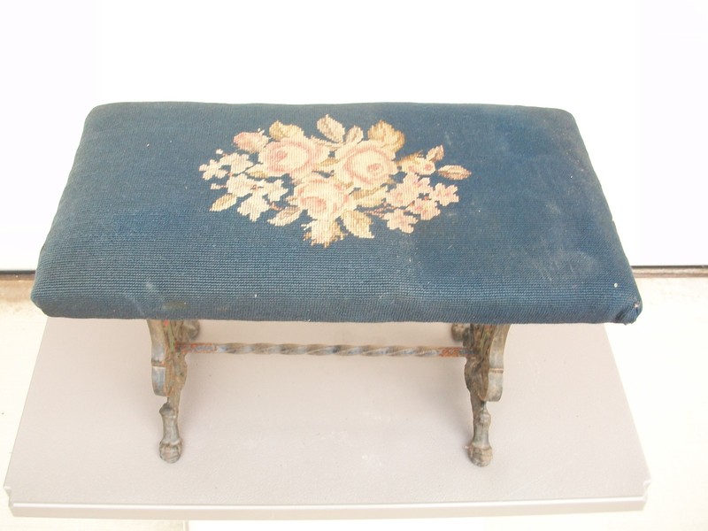 Antique, Cast Iron Bench Vanity, Piano Stool All Original Had Repair   ( READ )