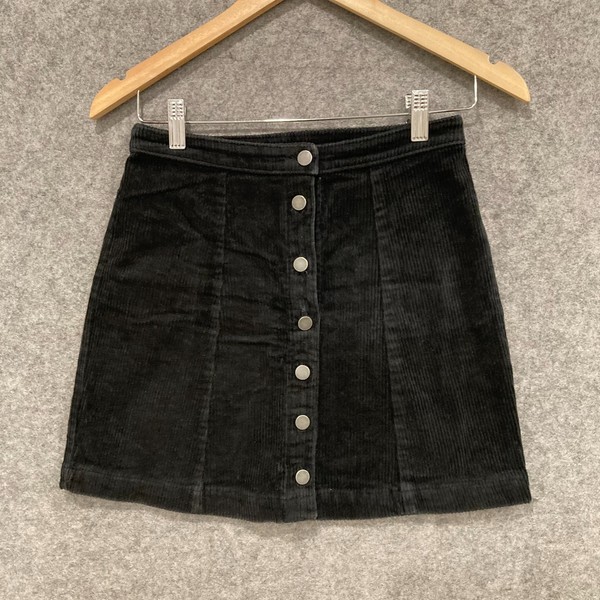 Forever 21 Mini Skirt Womens Size Small Black Corduroy Button Front 10027