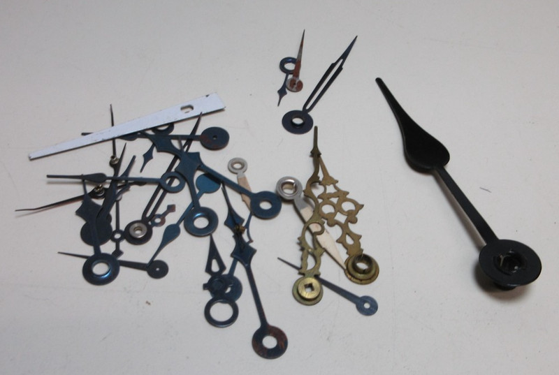 LOT OF VINTAGE MODERN CLOCK HANDS CLOCKMAKER REPAIR PARTS CRAFT ASSORTED #38