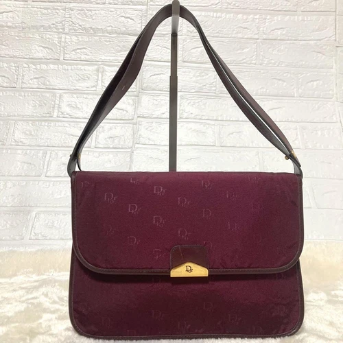 Sac bandoulière Christian Dior One Trotter Bordeauxbon état20x27cm