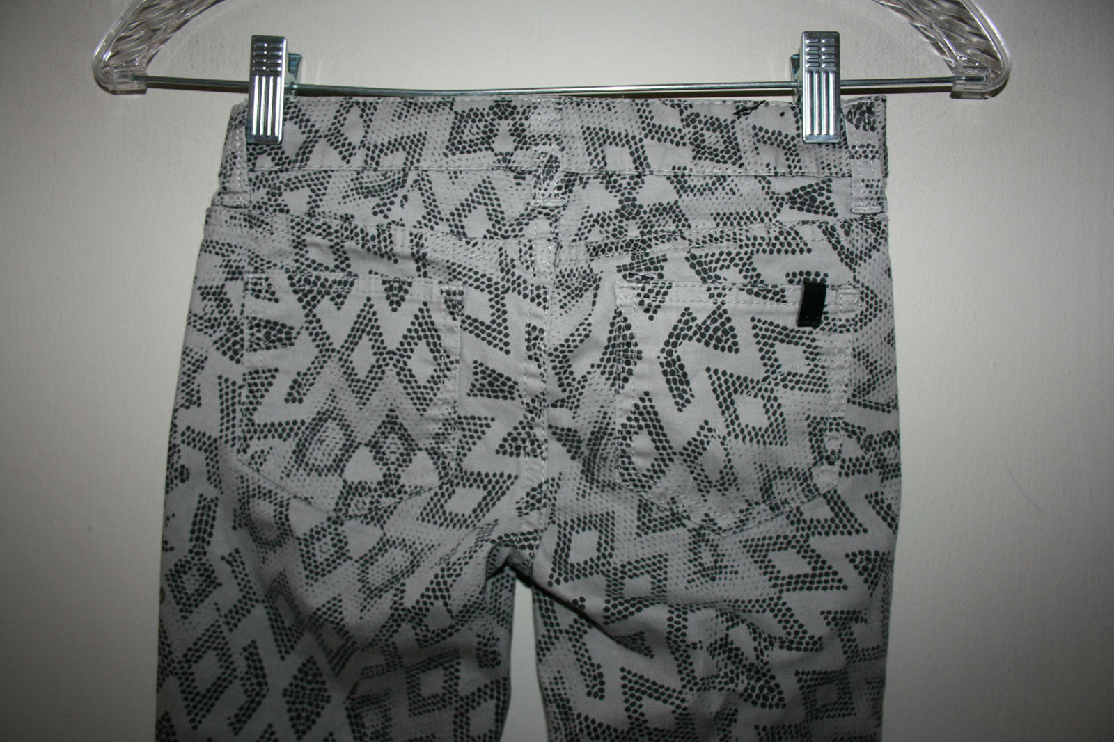 Picture 3 of 4