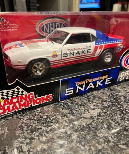 Ertl #77453 RC NHRA 1969 Chevy Camaro - Don Prudhomme Maßstab 1:18 - Bild 4 von 12