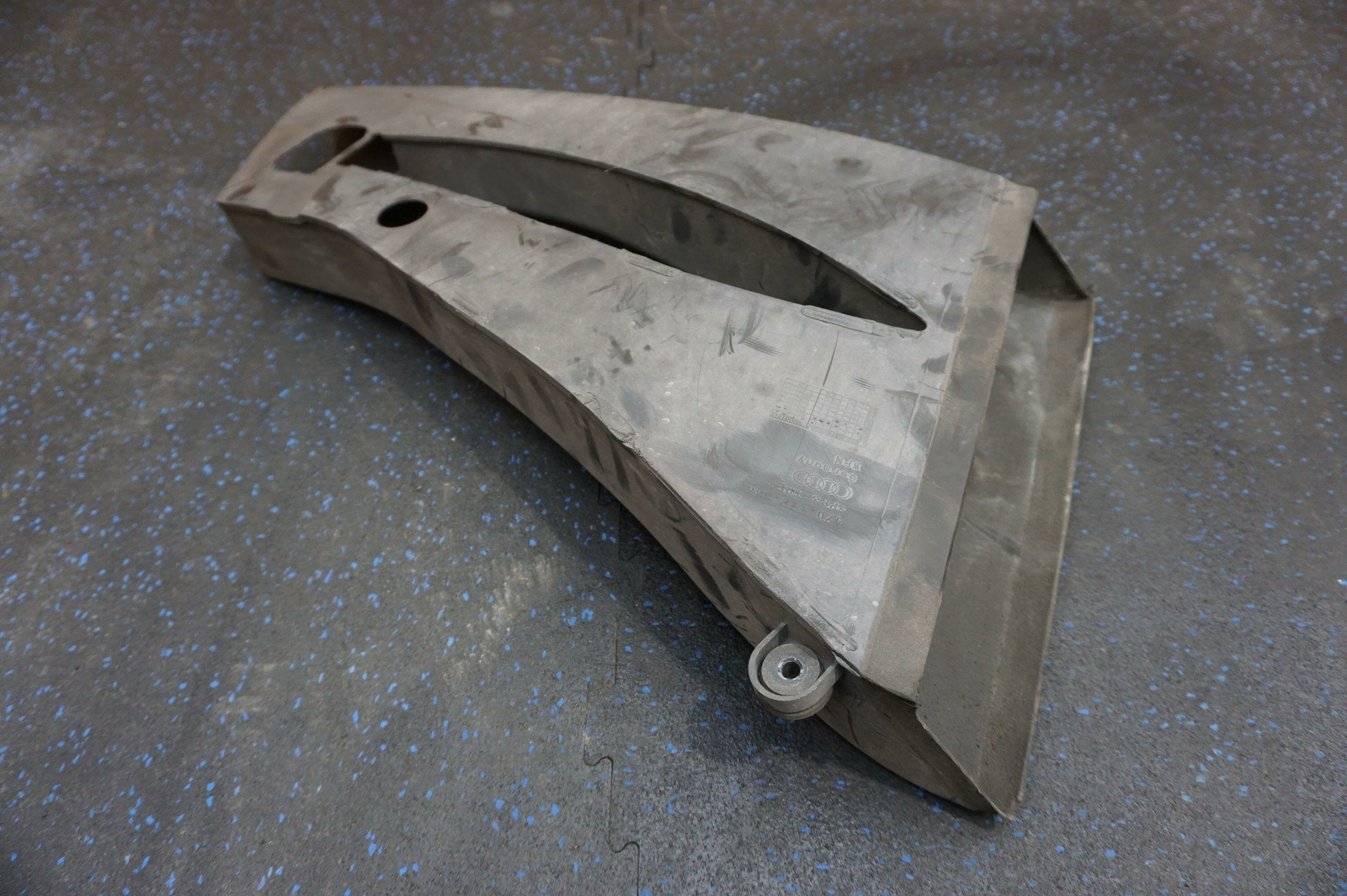 Transmission Oil Cooler Air Duct 420117336 OEM Audi R8 Type 42 2008-15