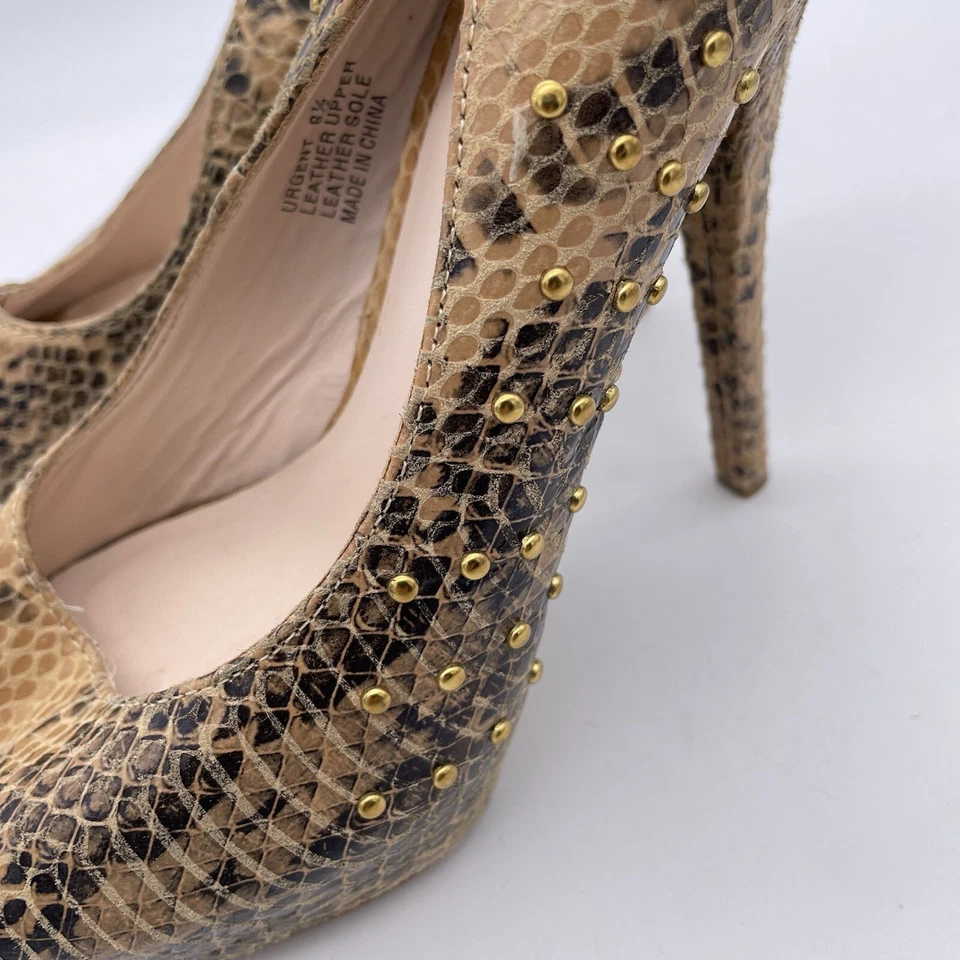 Ziginy Piel de Serpiente Dorado Tachonado Eslinga Trasera Tacones Urgentes Talla 8.5 Foto 2 de 4