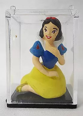 Disney Snow White Mini Figure Character Collection Remake Version