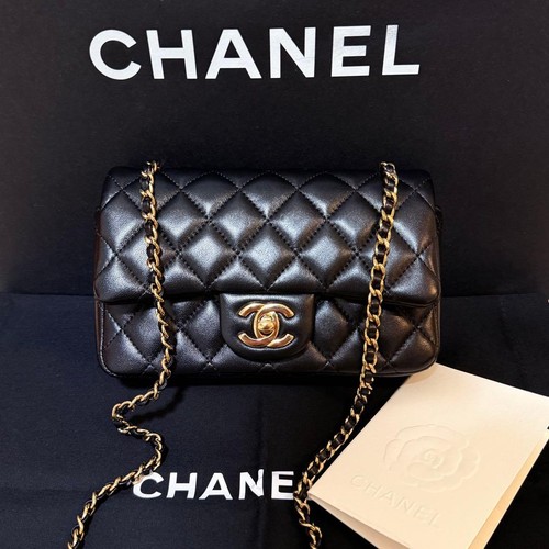 CHANEL Mini Matelasse flap Bag 854222