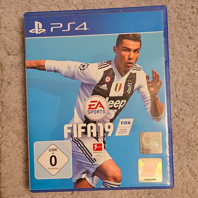 EA SPORTS PS4 FIFA 19 PAL