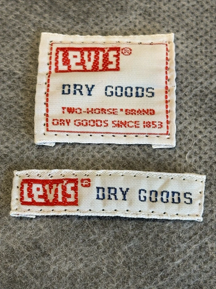 Authentic Levis Dry Goods Small Sew On Replacement Clothing Brand Logo Set New! - Image 2 of 4