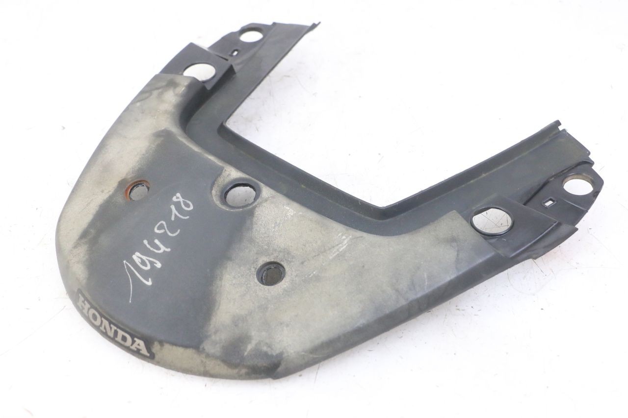 VERKLEIDUNG HINTEN MITTE OBEN - HONDA CBF 500 (2004 - 2007)
