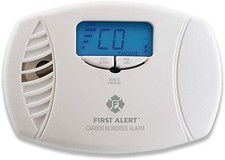 First Alert CO615 Dual-Power Carbon Monoxide ...