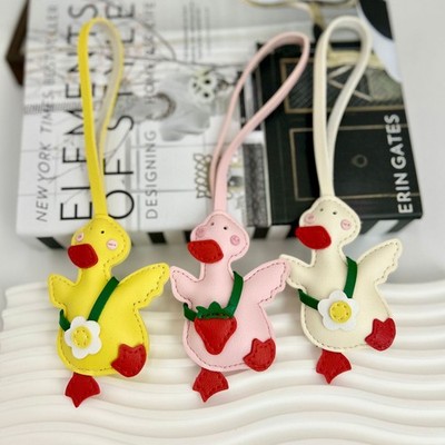 Süßer Cartoon Happy Duck Leder Taschenanhänger