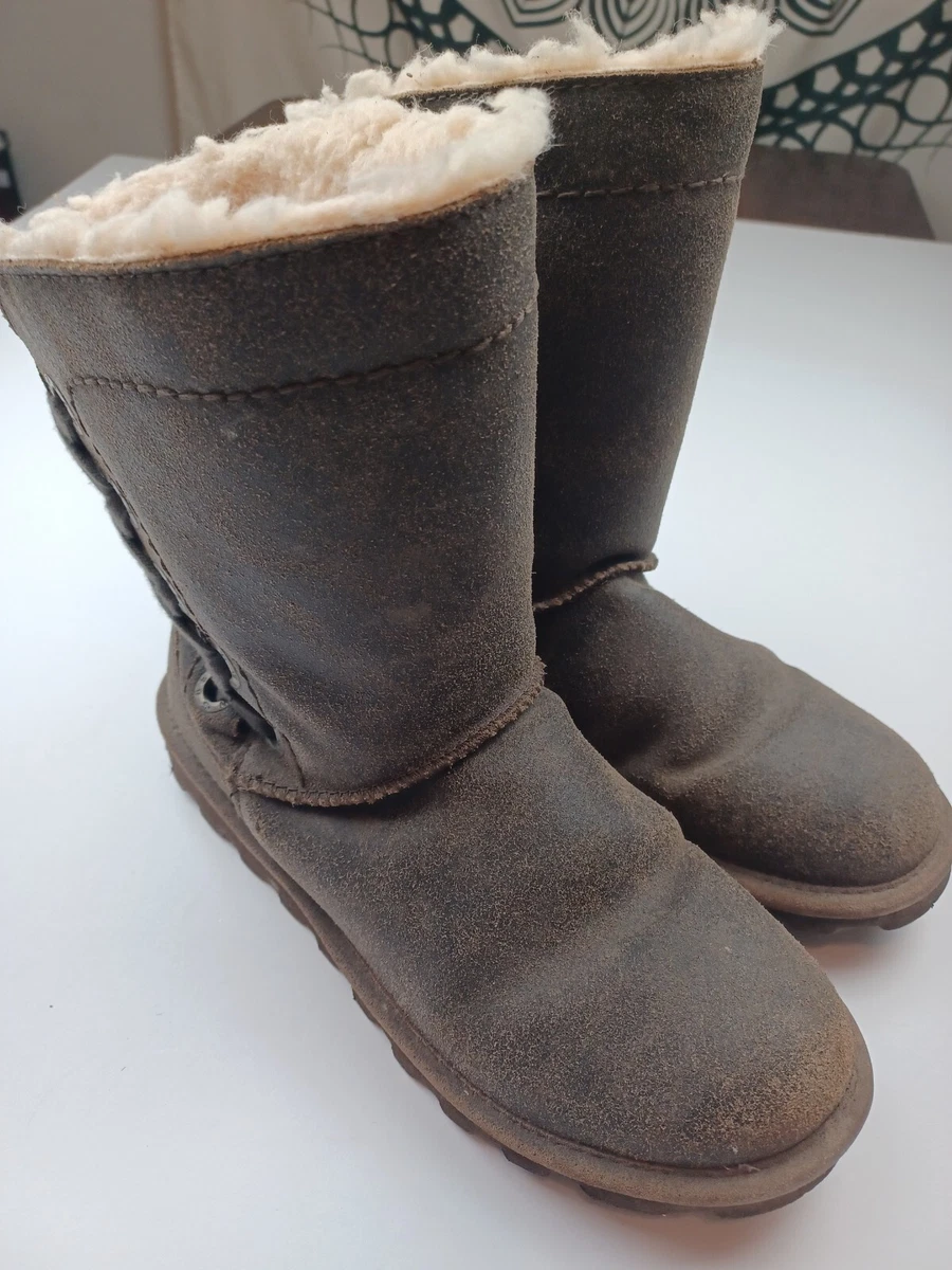 Bearpaw Women s Morgan Chestnut Brown Distressed Boots Medium