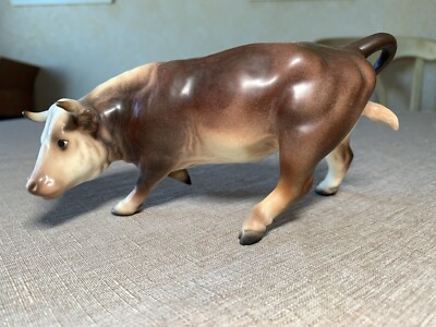 Hagen Renaker Designers Workshop Hereford Steer B-690 (Pairs w/ Cutting Horse) 