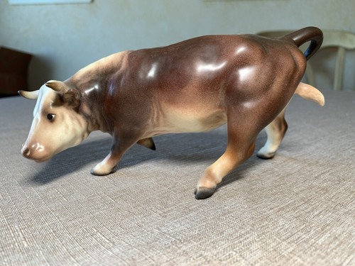 Hagen Renaker Designers Workshop Hereford Steer B-690 (Pairs w/ Cutting Horse) 