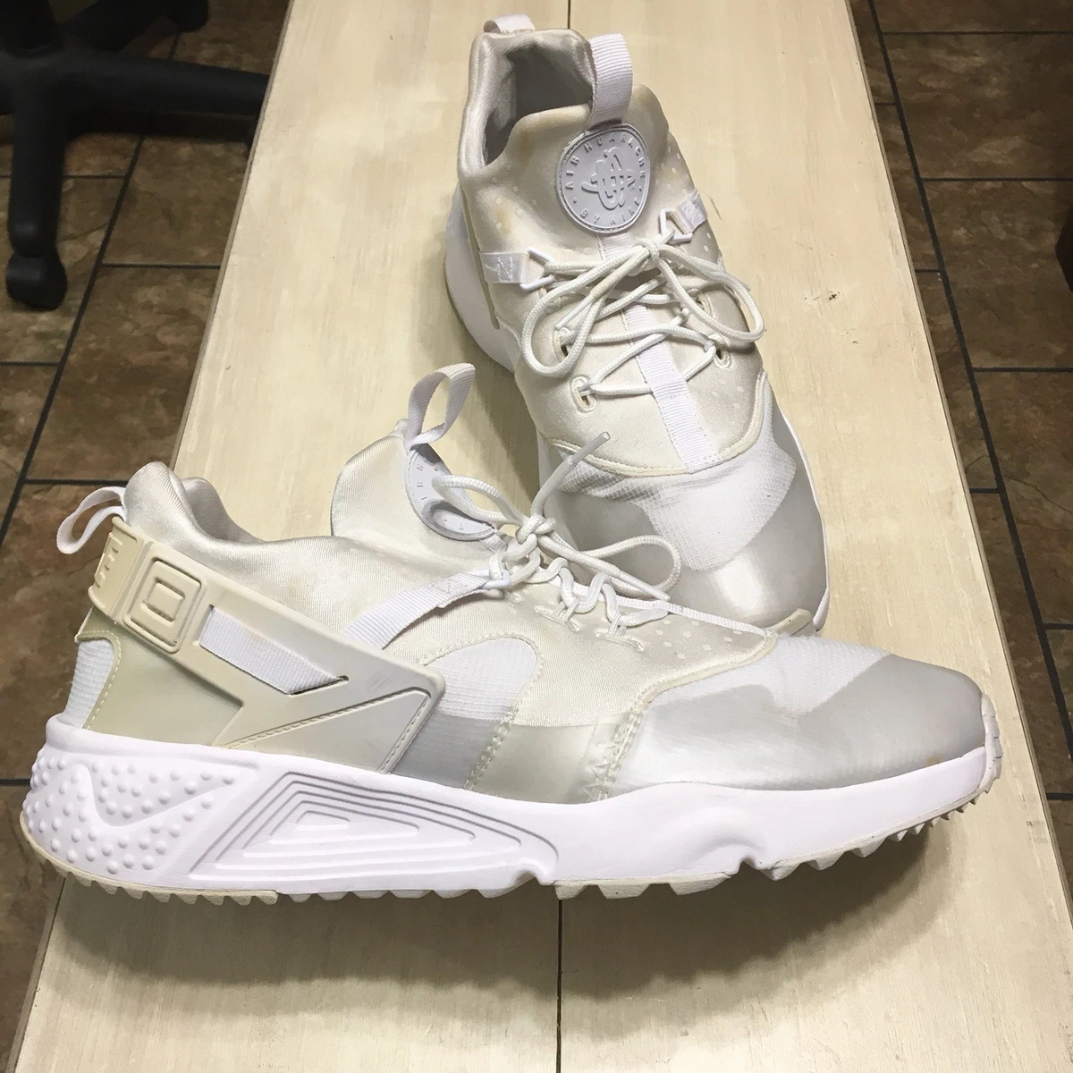 Nike 806807-100 Huarache Utility Triple White Trainer Sneakers Men&#039;s US 12 |