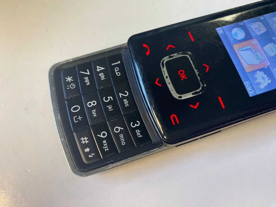 LG KG800 Chocolate Mobile Phone UNLOCKED Slider Button Handset Black - Image 4 of 4