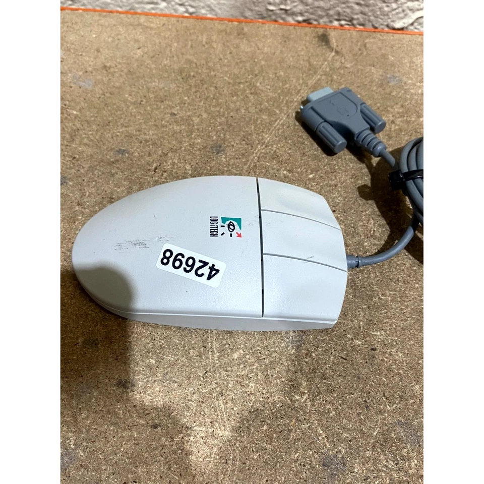 Vintage Logitech M-M35 811313-01 Mechanical Mouse White 3-Buttons 9-Pin Serial - Image 3 of 4