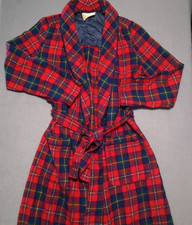 Vintage 1970's Pendleton Medium Mens Red Green Blue Wool Tartan Plaid Robe 51"