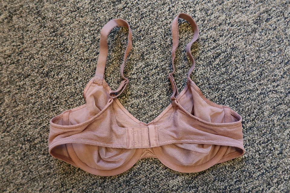 New Wacoal Visual Effects Minimizer Bra - Size 36C - Brown - # 857210 - Image 3 of 4