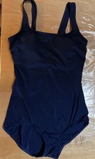 Land's End Women's Navy One Piece Swimsuit Modest Sz 8 Sunbath Dive Fashionista