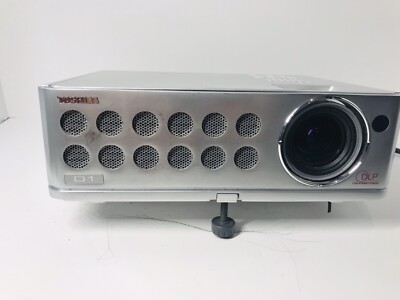   Toshiba TDP D1 DLP Projector 2000 Lumens LCD