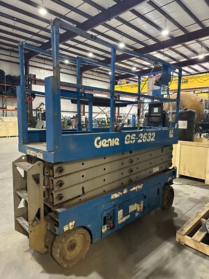 2006 GENIE 2632 SCISSOR LIFT 26' DECK HGT WITH A 32' WORK HGT