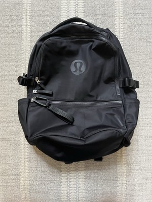 Lululemon Crew Backpack 22L Black Carabiner keychain EUC