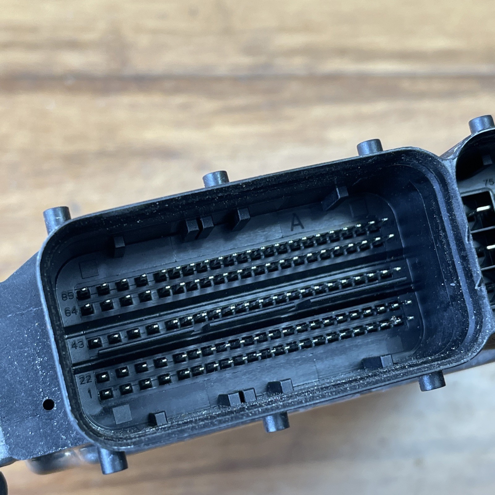 2020-2022 Maserati Levante M161 ECU DCM Control Module Unit 670217885C OEM