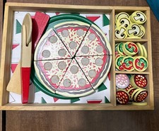 Melissa and Doug Pizza Party Set Wooden Child Play Kitchen Restaurant Toy