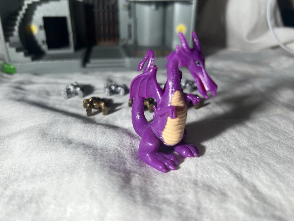 VTG Blue Box Hidden Adventures Castle Play Set W/Dragon INCOMPLETE - Image 4 of 4