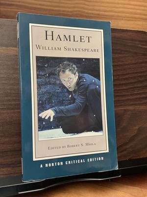 William Shakespeare / Hamlet 2011